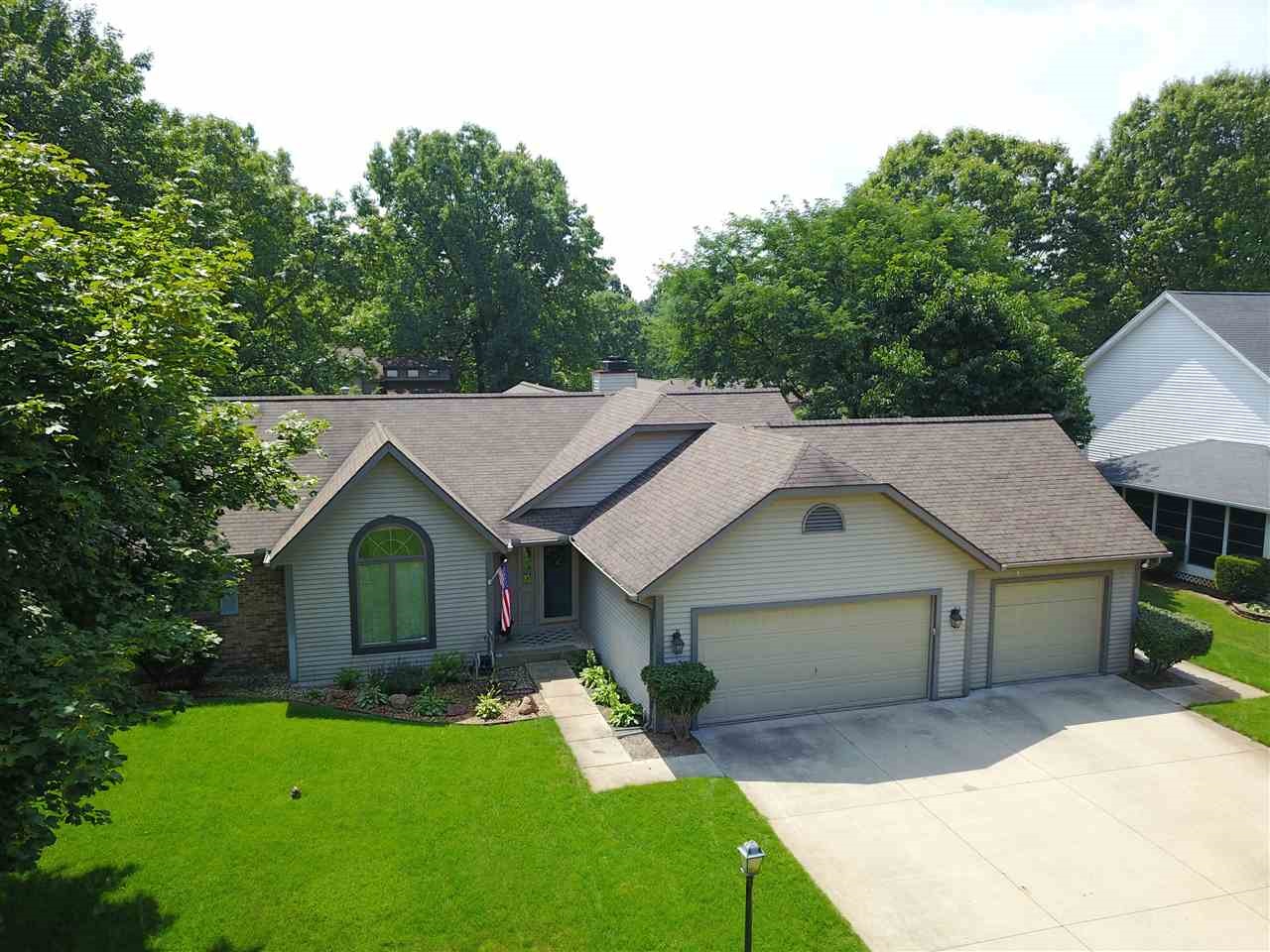 23632 Ridgemont Lane Elkhart, IN 46516 - Photo 1 of 29 Gallery Image 1