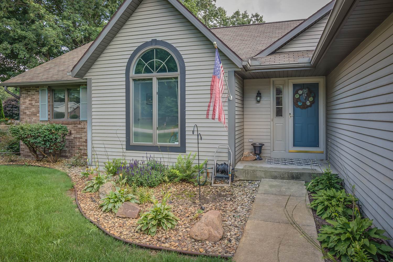 23632 Ridgemont Lane Elkhart, IN 46516 - Photo 3 of 29 Gallery Image 3