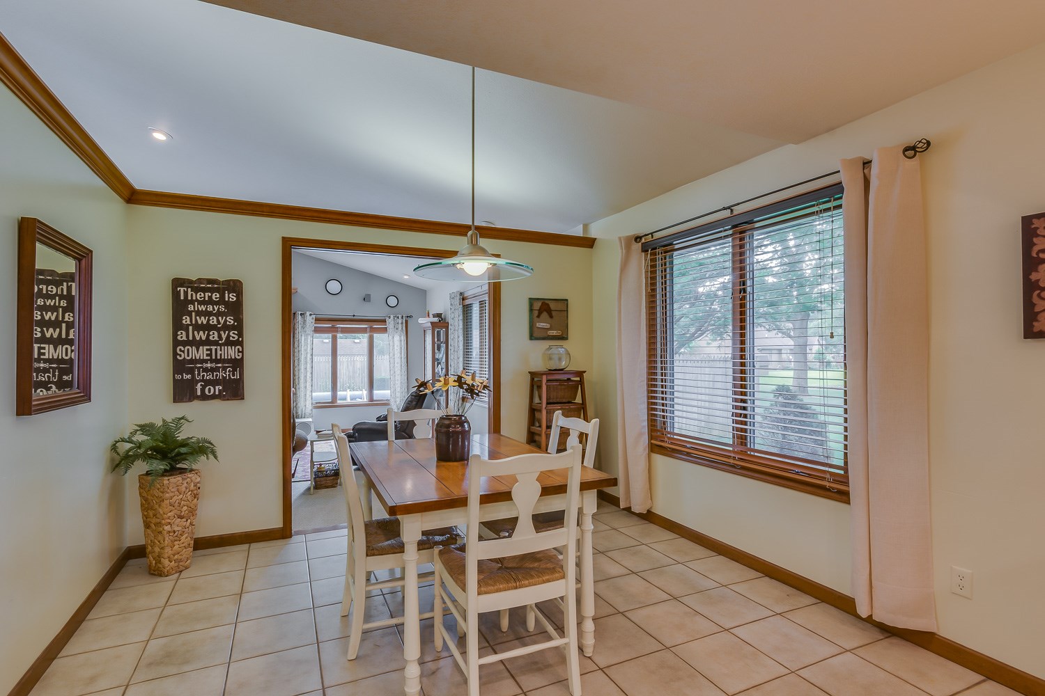 23632 Ridgemont Lane Elkhart, IN 46516 - Photo 9 of 29 Gallery Image 9