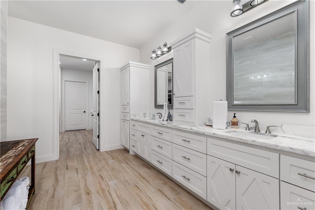 26789 Roberta Road San Benito, TX 78586 - Photo 16 of 40