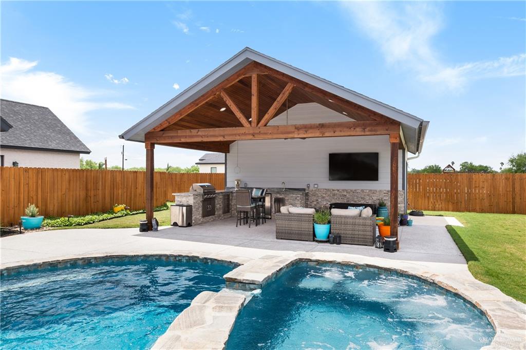 26789 Roberta Road San Benito, TX 78586 - Photo 32 of 40