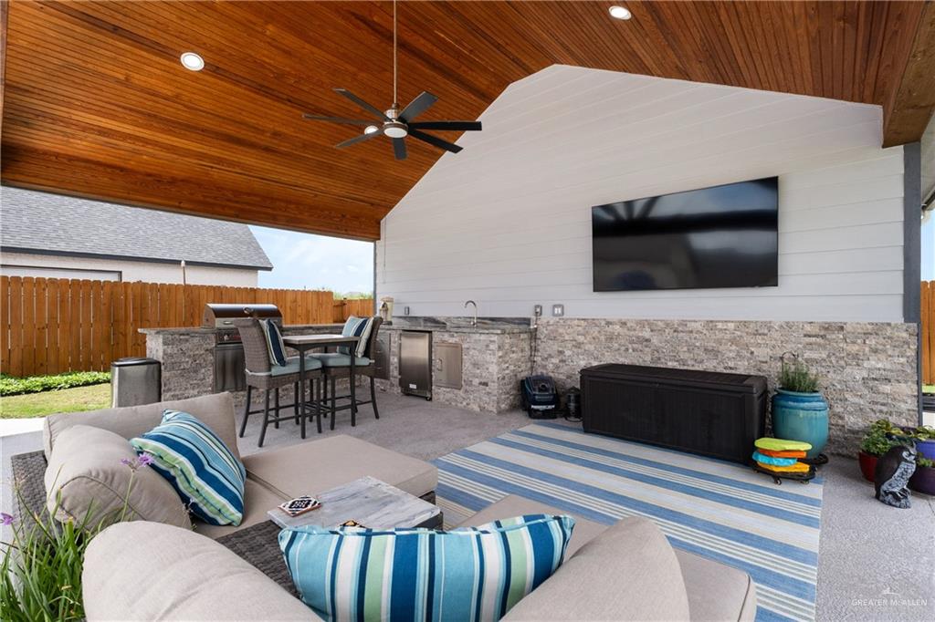 26789 Roberta Road San Benito, TX 78586 - Photo 33 of 40