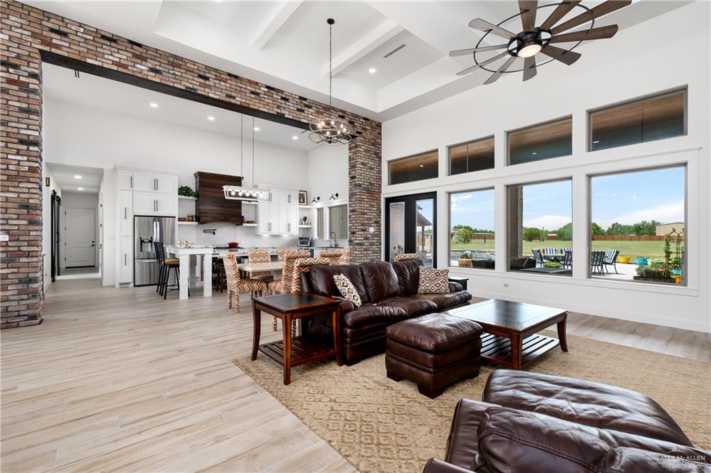 26789 Roberta Road San Benito, TX 78586 - Photo 4 of 40