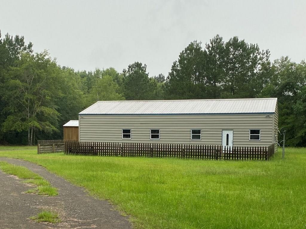 1884 Berry Road Vinton, LA 70668 - Photo 1 of 24 Gallery Image 1