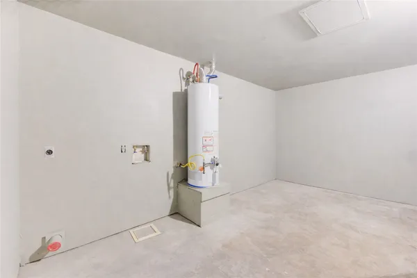 an empty room with an entryway