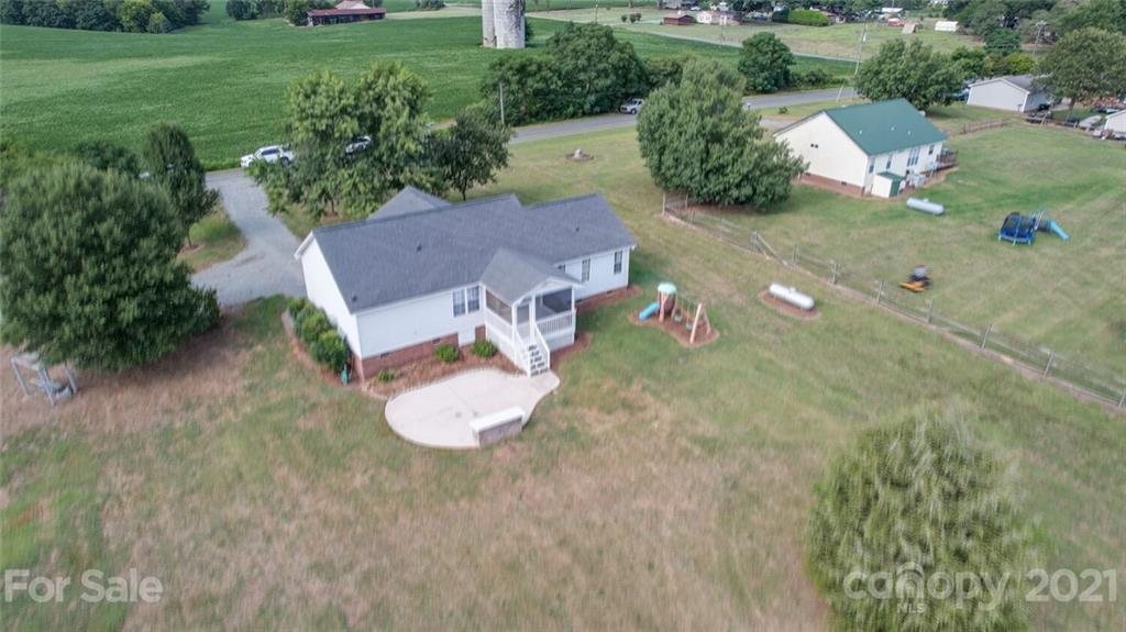 3010 Bert Williams Road Monroe, NC 28110 - Photo 6 of 44 Gallery Image 6
