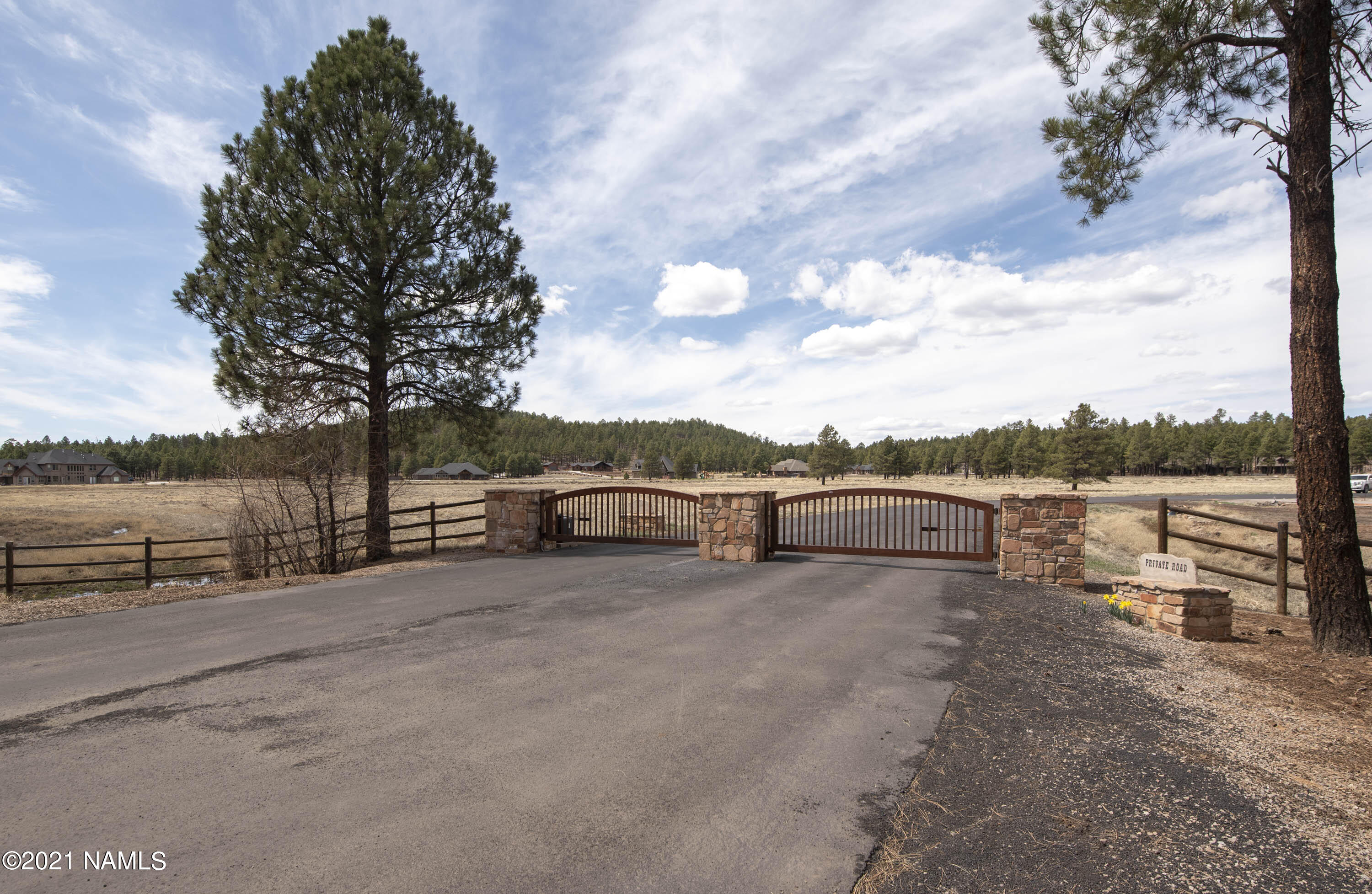 4565 Brackin Ranch Road Flagstaff, AZ 86001 - Photo 3 of 22 DSC_3365