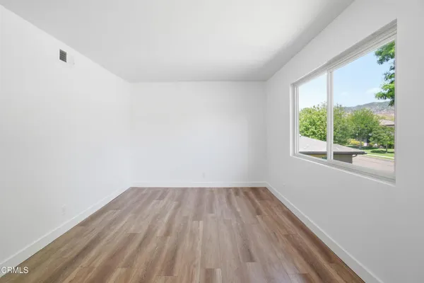 $399,500 | 2057 Calle La Sombra, Unit 3, Simi Valley, CA 93063