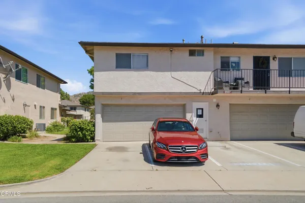 $399,500 | 2057 Calle La Sombra, Unit 3, Simi Valley, CA 93063