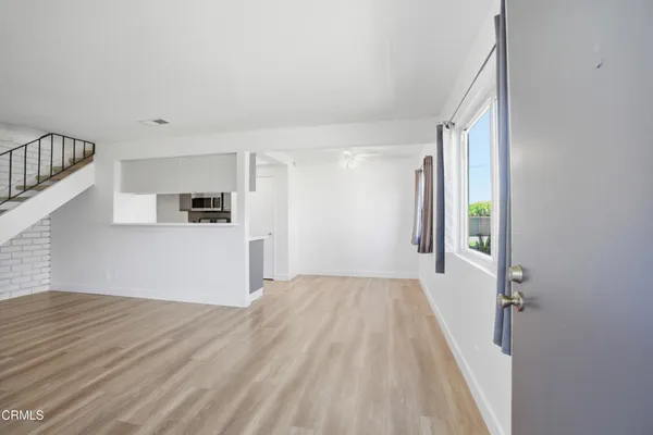 $399,500 | 2057 Calle La Sombra, Unit 3, Simi Valley, CA 93063