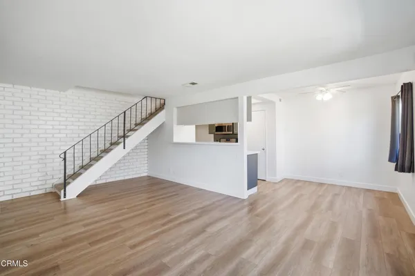 $399,500 | 2057 Calle La Sombra, Unit 3, Simi Valley, CA 93063