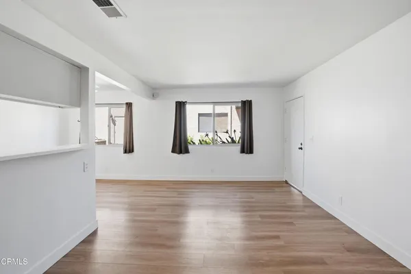 $399,500 | 2057 Calle La Sombra, Unit 3, Simi Valley, CA 93063