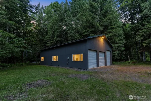 $599,999 | 133 A Hinkle Tinkle Lane, Packwood, WA 98361