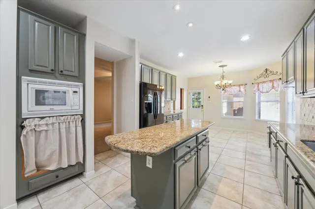 $385,000 | 1410 Juniper Lane, Seabrook, TX 77586