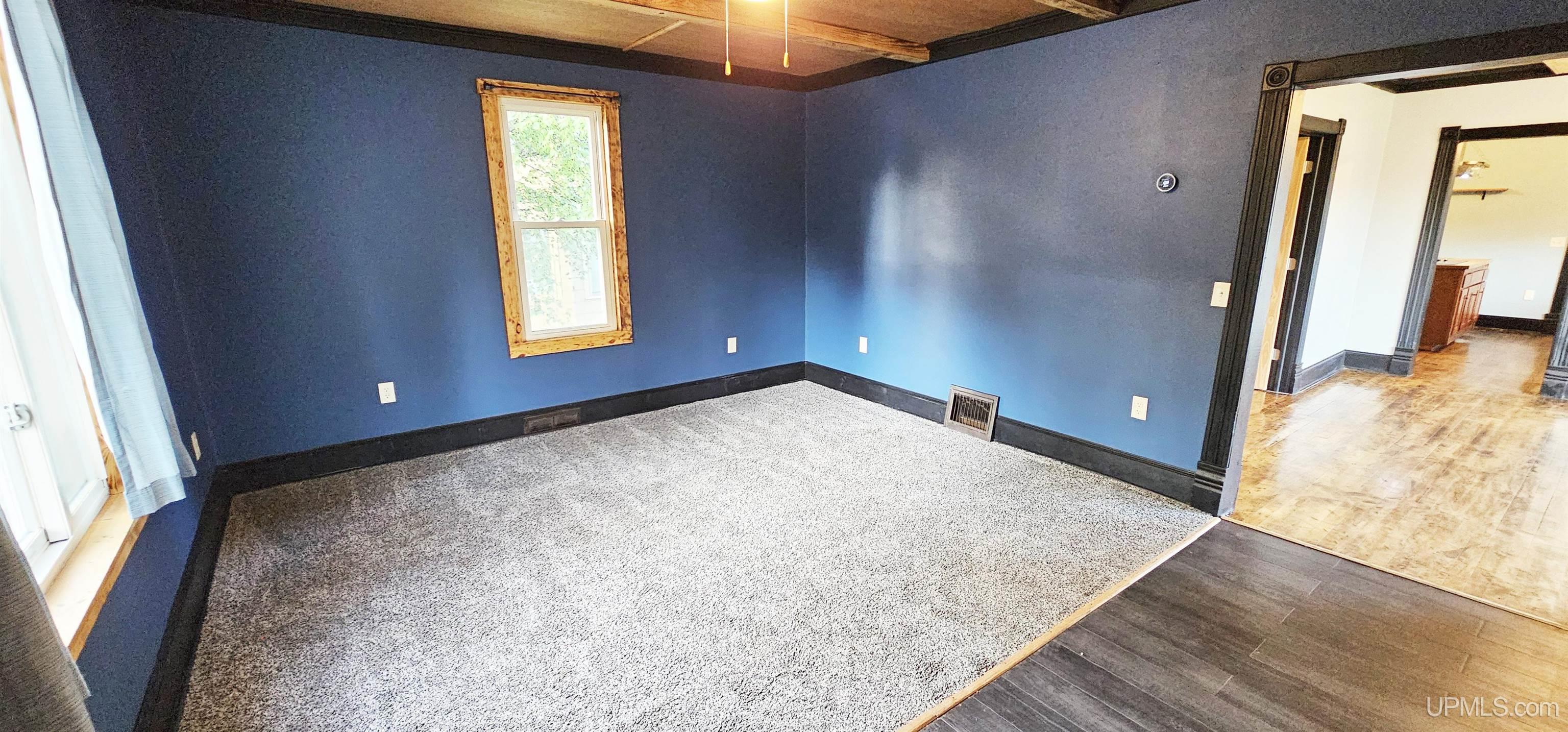 128 Pewabic Street Calumet, MI 49913 - Photo 4 of 62