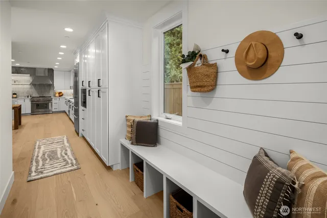 $6,500 | 8237 122nd Avenue Northeast, Kirkland, WA 98033