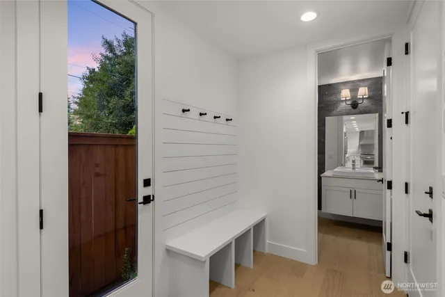 $6,500 | 8237 122nd Avenue Northeast, Kirkland, WA 98033