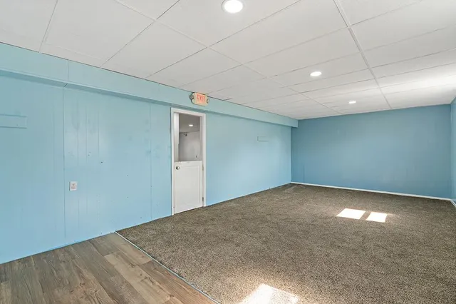 a view of empty room