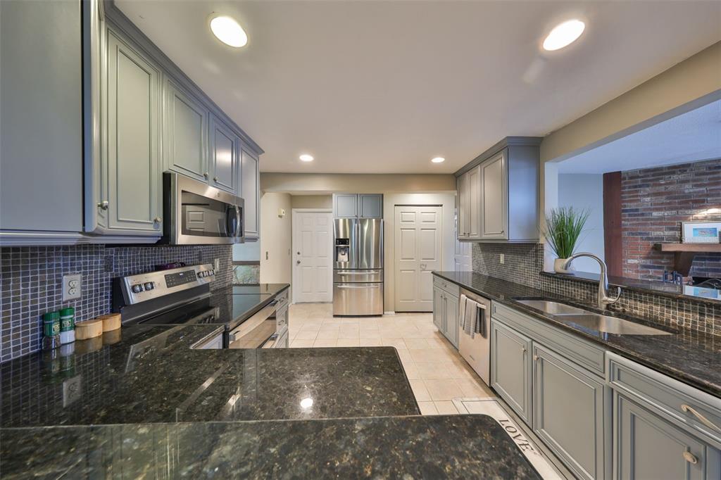 12341 79th Place Seminole, FL 33772 - Photo 11 of 60