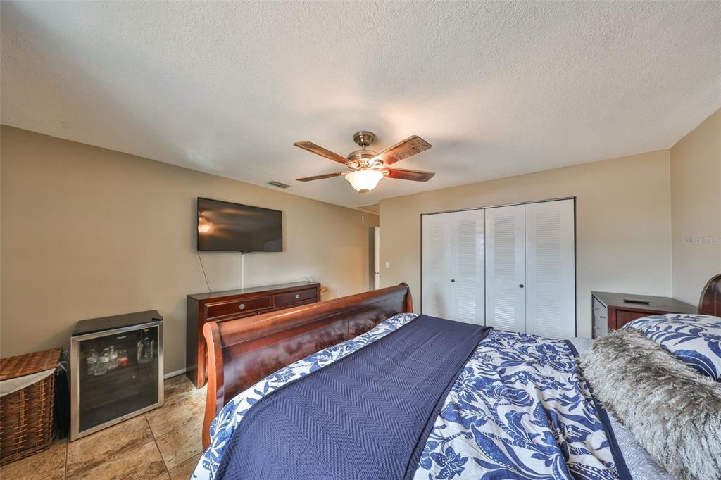 12341 79th Place Seminole, FL 33772 - Photo 19 of 58