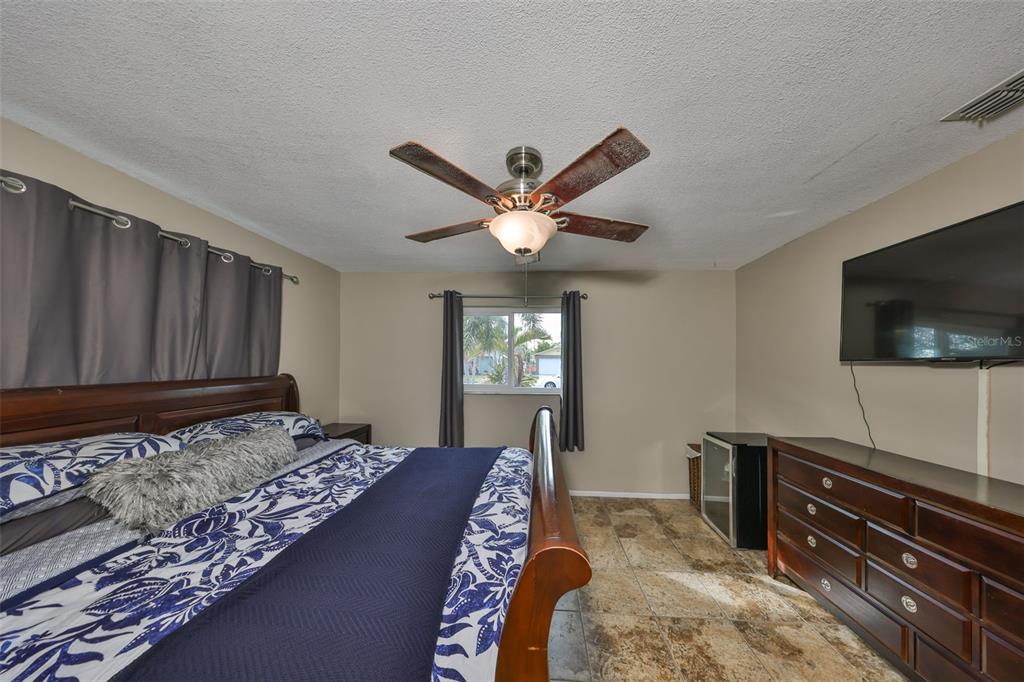 12341 79th Place Seminole, FL 33772 - Photo 20 of 60