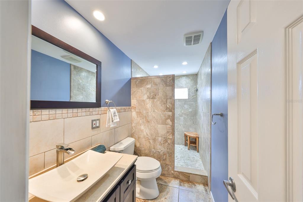 12341 79th Place Seminole, FL 33772 - Photo 23 of 60
