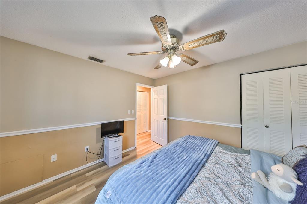 12341 79th Place Seminole, FL 33772 - Photo 37 of 60