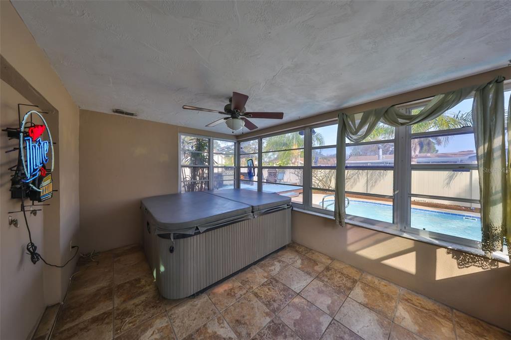 12341 79th Place Seminole, FL 33772 - Photo 39 of 60
