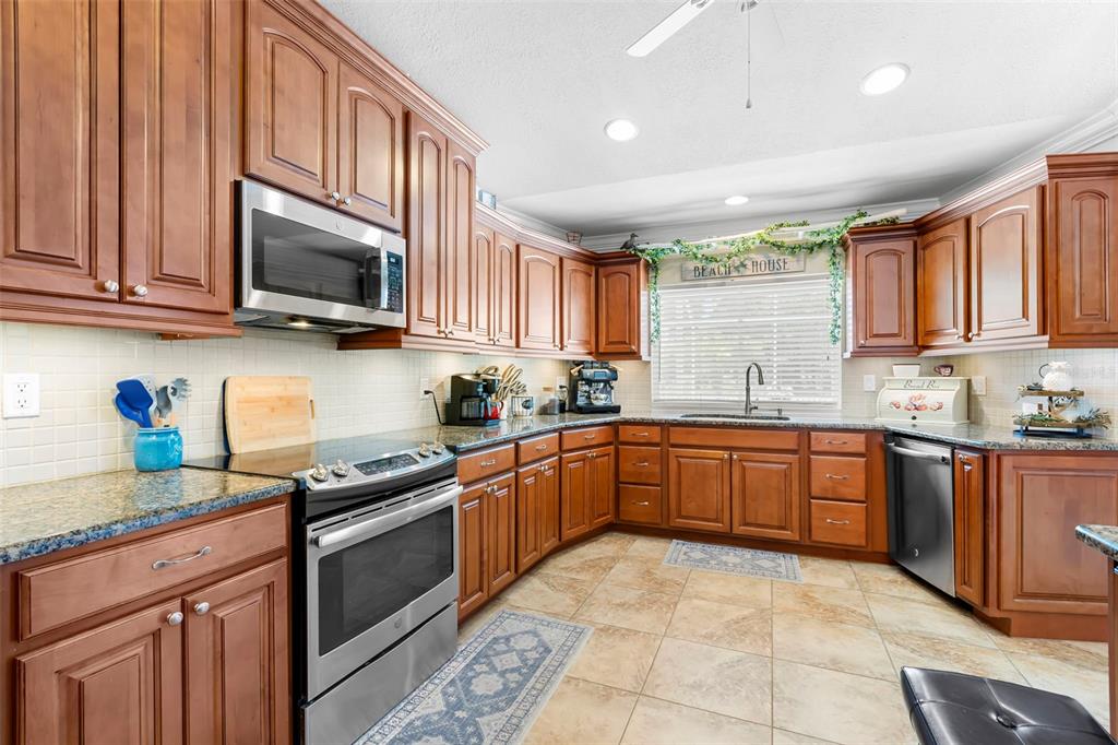 5453 El Cerro Drive New Port Richey, FL 34655 - Photo 13 of 49