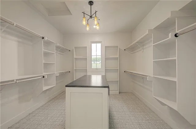 $1,039,950 | 2150 Northwest Scenic View Drive, Riverside, MO 64150