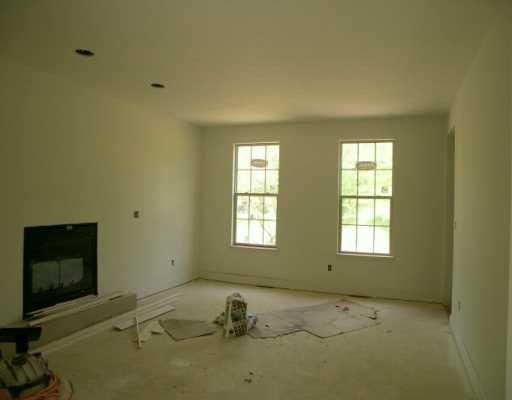 2325 Mcdevitt Road Franklin Park, PA 15143 - Photo 7 of 7 Den/Family/Great Room.