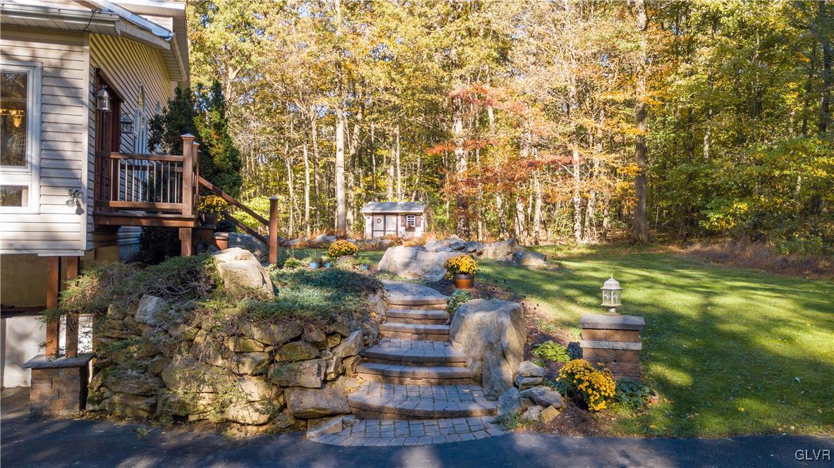 142 Benfield Road Macungie, PA 18062 - Photo 4 of 50 Gallery Image 4