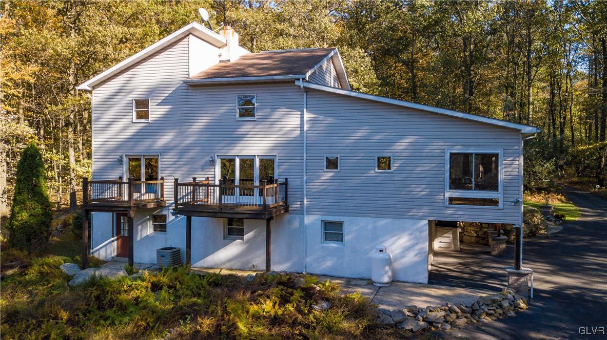 142 Benfield Road Macungie, PA 18062 - Photo 5 of 50 Gallery Image 5