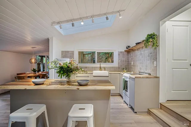 $525,000 | 875 Cazadero Highway, Cazadero, CA 95421