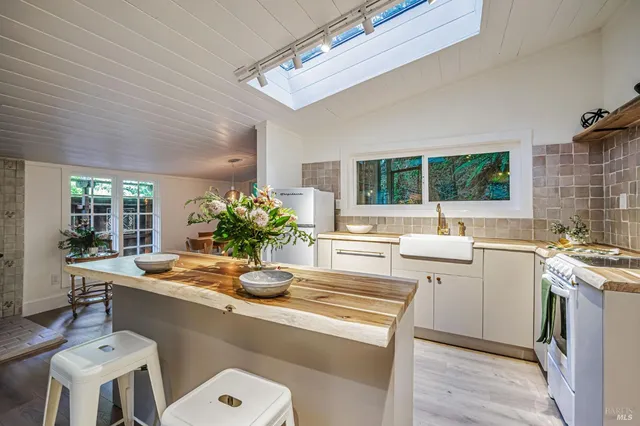 $525,000 | 875 Cazadero Highway, Cazadero, CA 95421