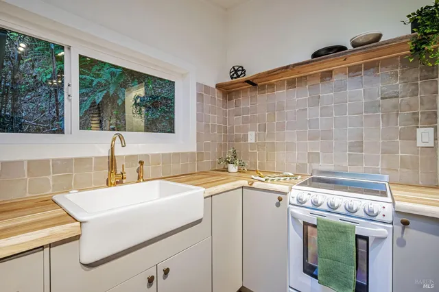 $525,000 | 875 Cazadero Highway, Cazadero, CA 95421