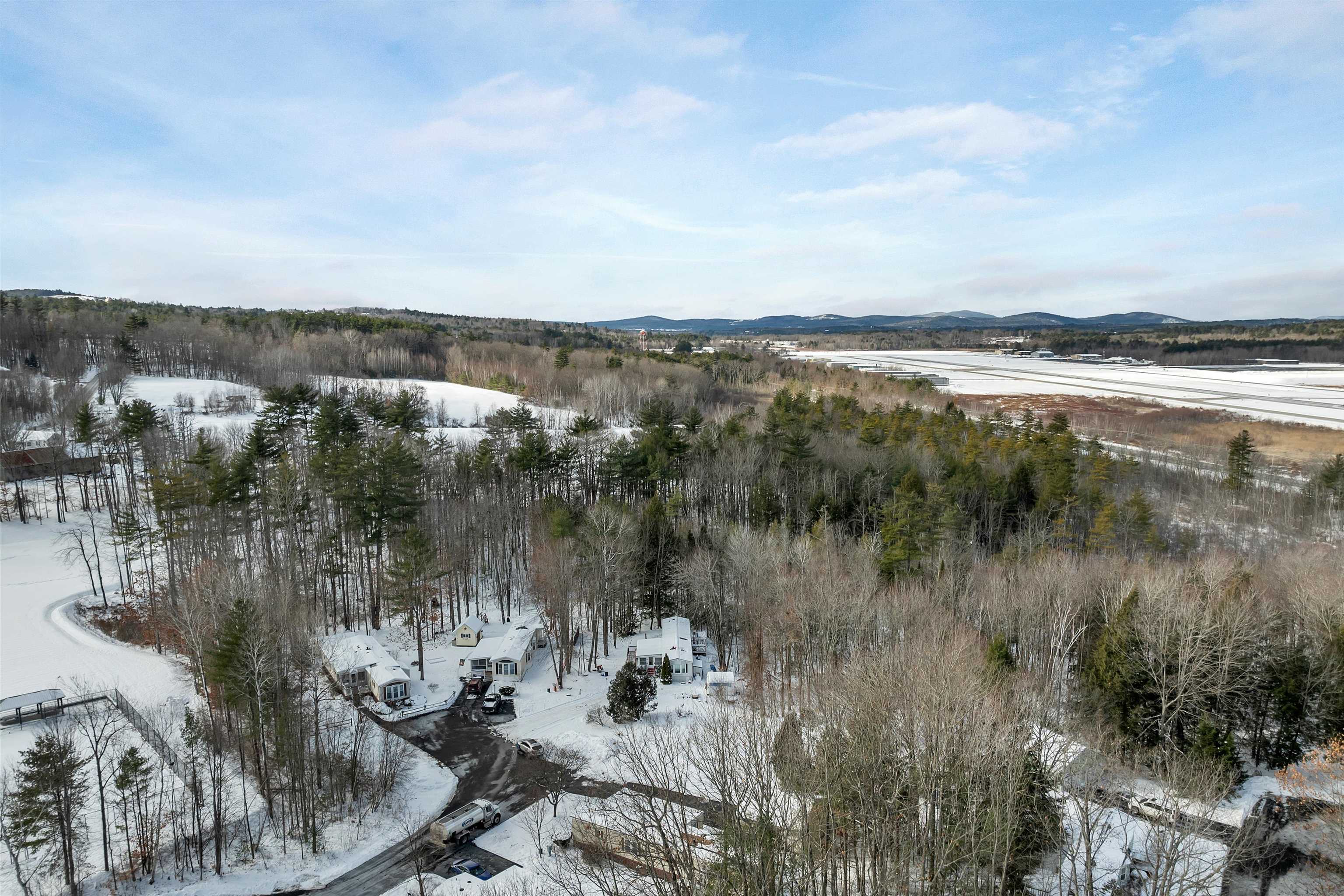320 Old Lake Shore Road, Unit 17 Gilford, NH 03249 - Photo 13 of 47 Gallery Image 13