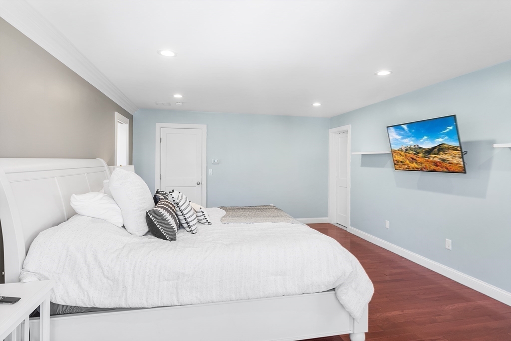 16 Chester Road North Reading, MA 01864 - Photo 16 of 39 Gallery Image 16