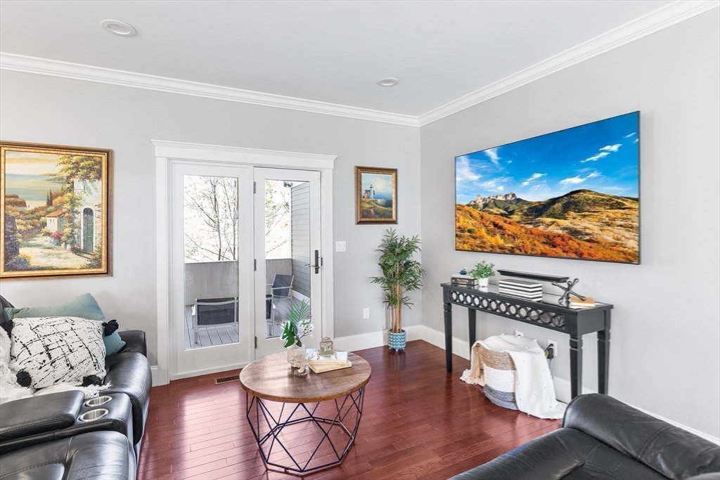 16 Chester Road North Reading, MA 01864 - Photo 7 of 39 Gallery Image 7