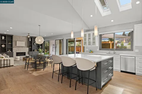 $3,650,000 | 17 Canary Court, Danville, CA 94526