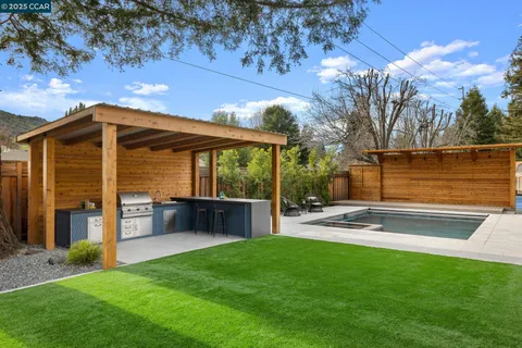 $3,650,000 | 17 Canary Court, Danville, CA 94526