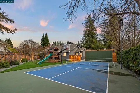 $3,650,000 | 17 Canary Court, Danville, CA 94526