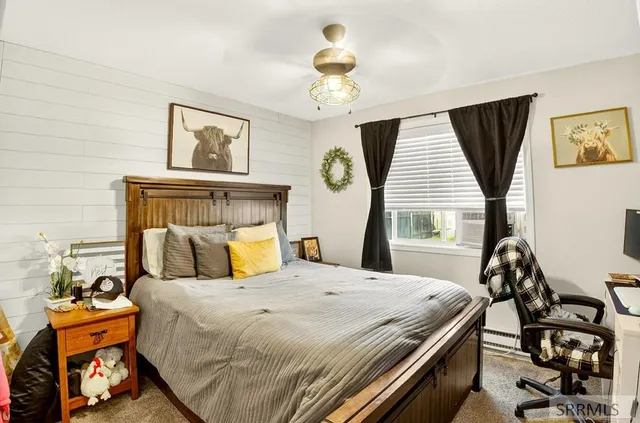 $316,000 | 300 North Farnsworth Drive, Idaho Falls, ID 83401