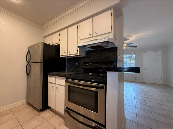 $1,025 | 2250 Bering Drive, Unit 47, Houston, TX 77057