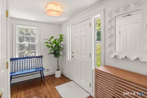 $1,695,000 | 28 East Lane, Darien, CT 06820