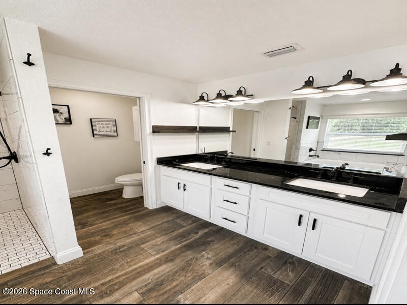 3760 Montgomery Road Mims, FL 32754 - Photo 11 of 15 42195_6a0b7248800ae_05.18.2026_image-11