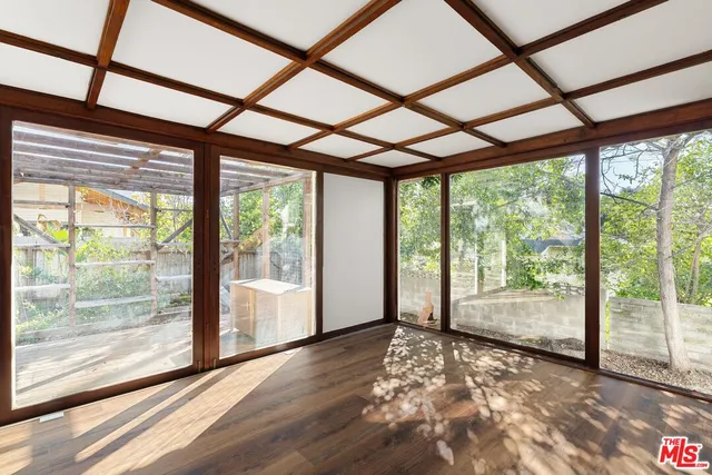 $1,095,000 | 2312 Oliveras Avenue, Altadena, CA 91001