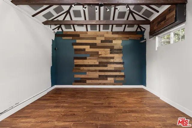 $1,095,000 | 2312 Oliveras Avenue, Altadena, CA 91001