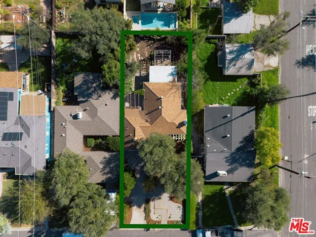 $1,095,000 | 2312 Oliveras Avenue, Altadena, CA 91001