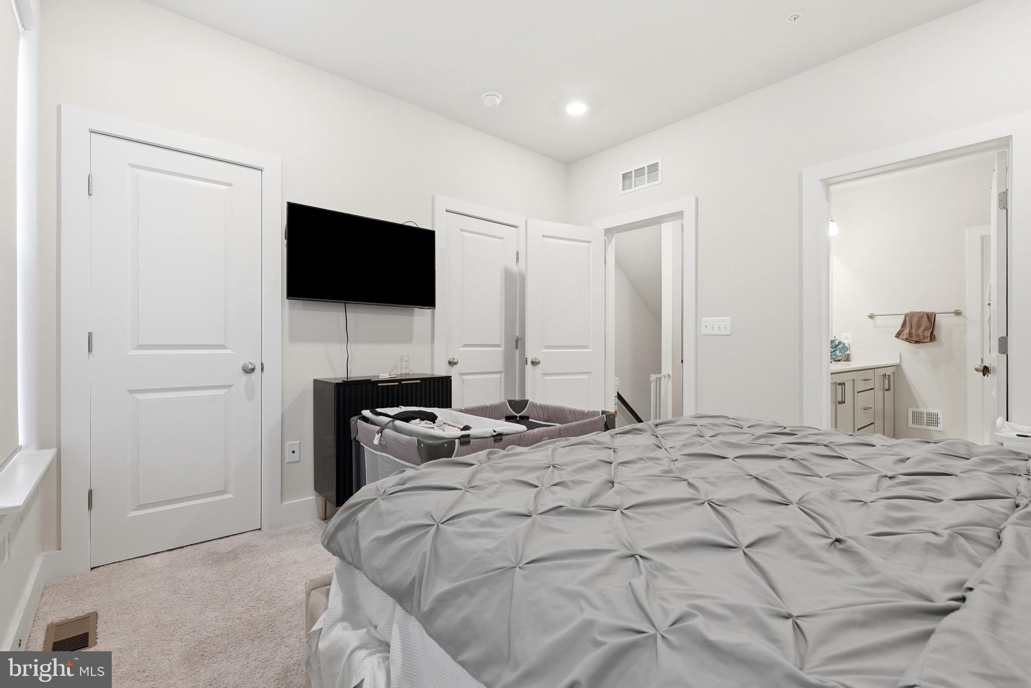 153 Locke Street Baltimore, MD 21230 - Photo 23 of 39